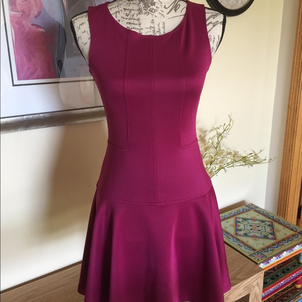 Sleeveless dress